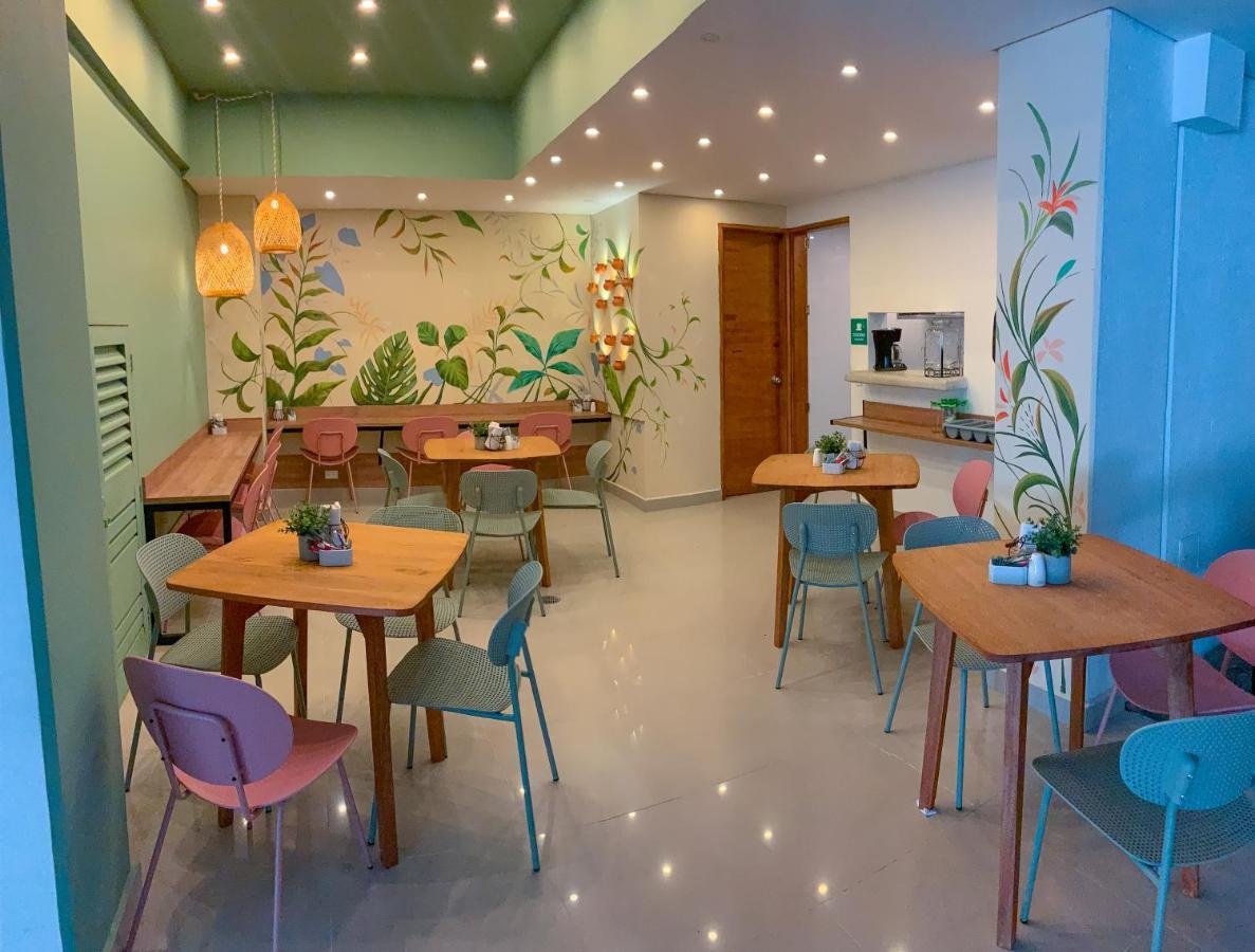 Infinity Hotel 麦德林 外观 照片