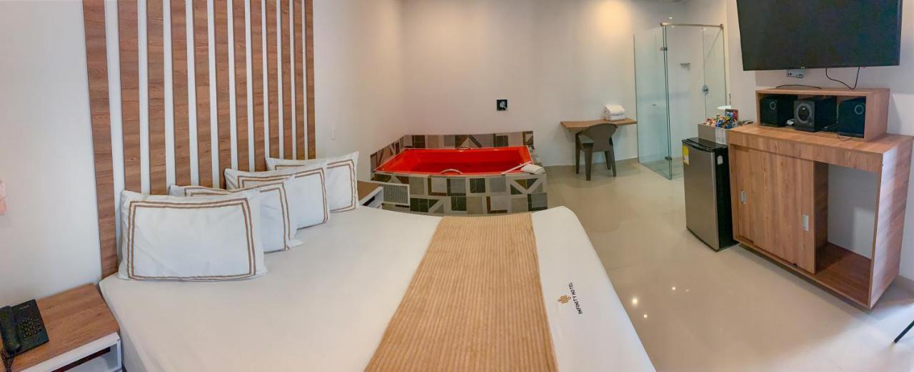 Infinity Hotel 麦德林 外观 照片
