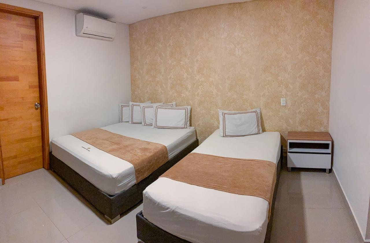 Infinity Hotel 麦德林 外观 照片