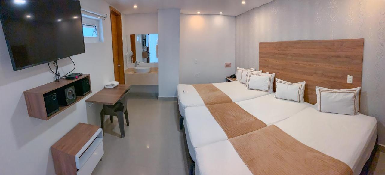 Infinity Hotel 麦德林 外观 照片