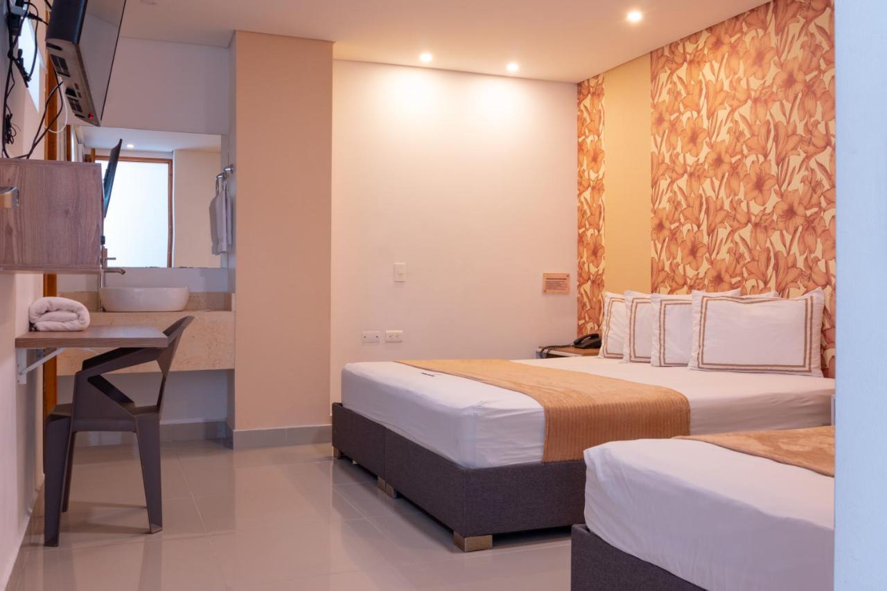 Infinity Hotel 麦德林 外观 照片