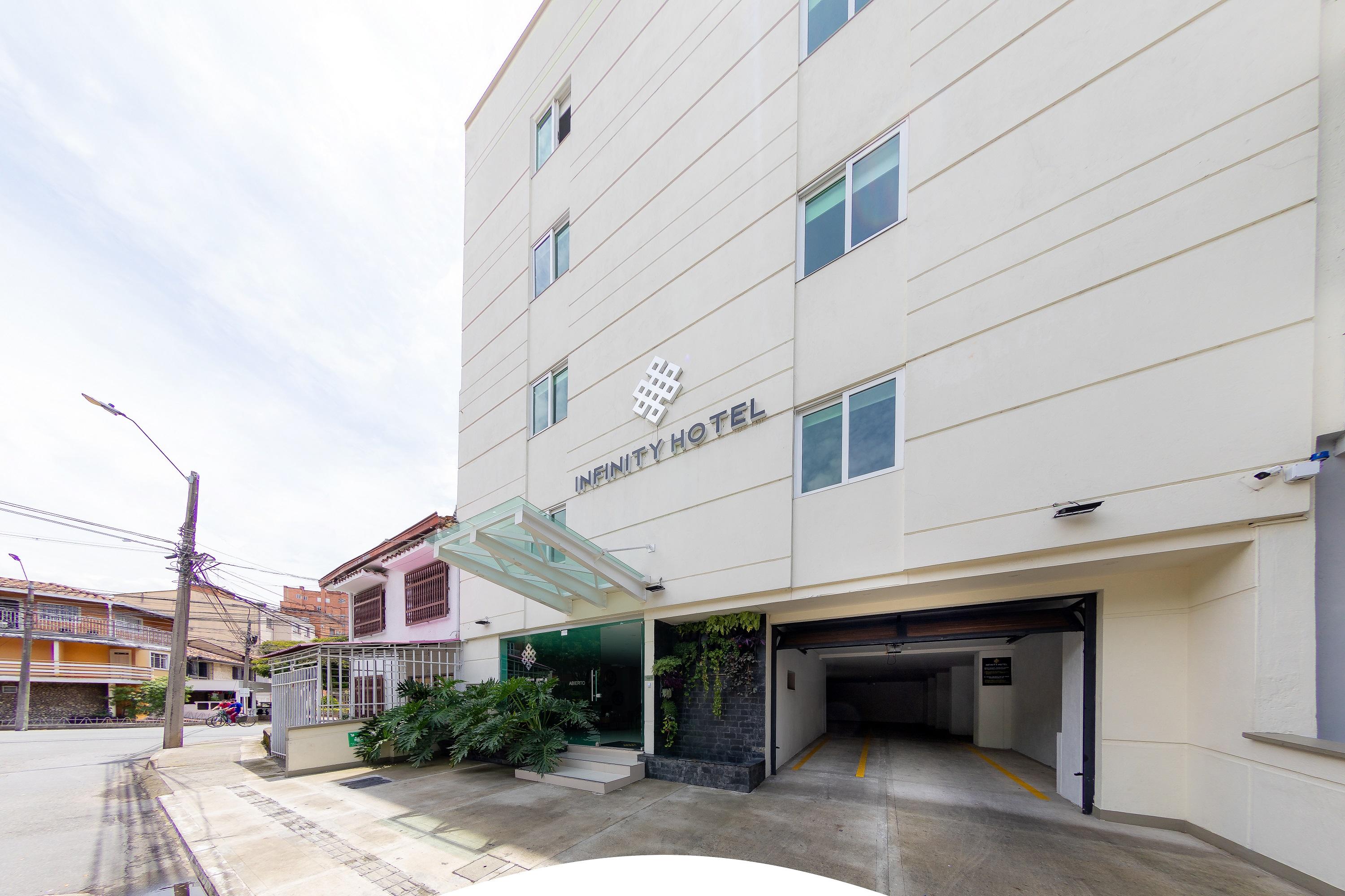 Infinity Hotel 麦德林 外观 照片