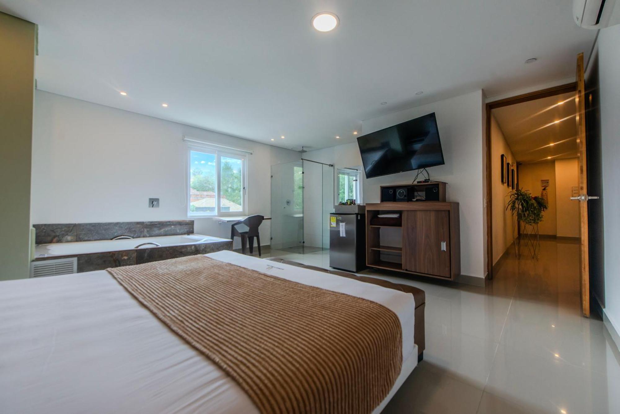 Infinity Hotel 麦德林 外观 照片